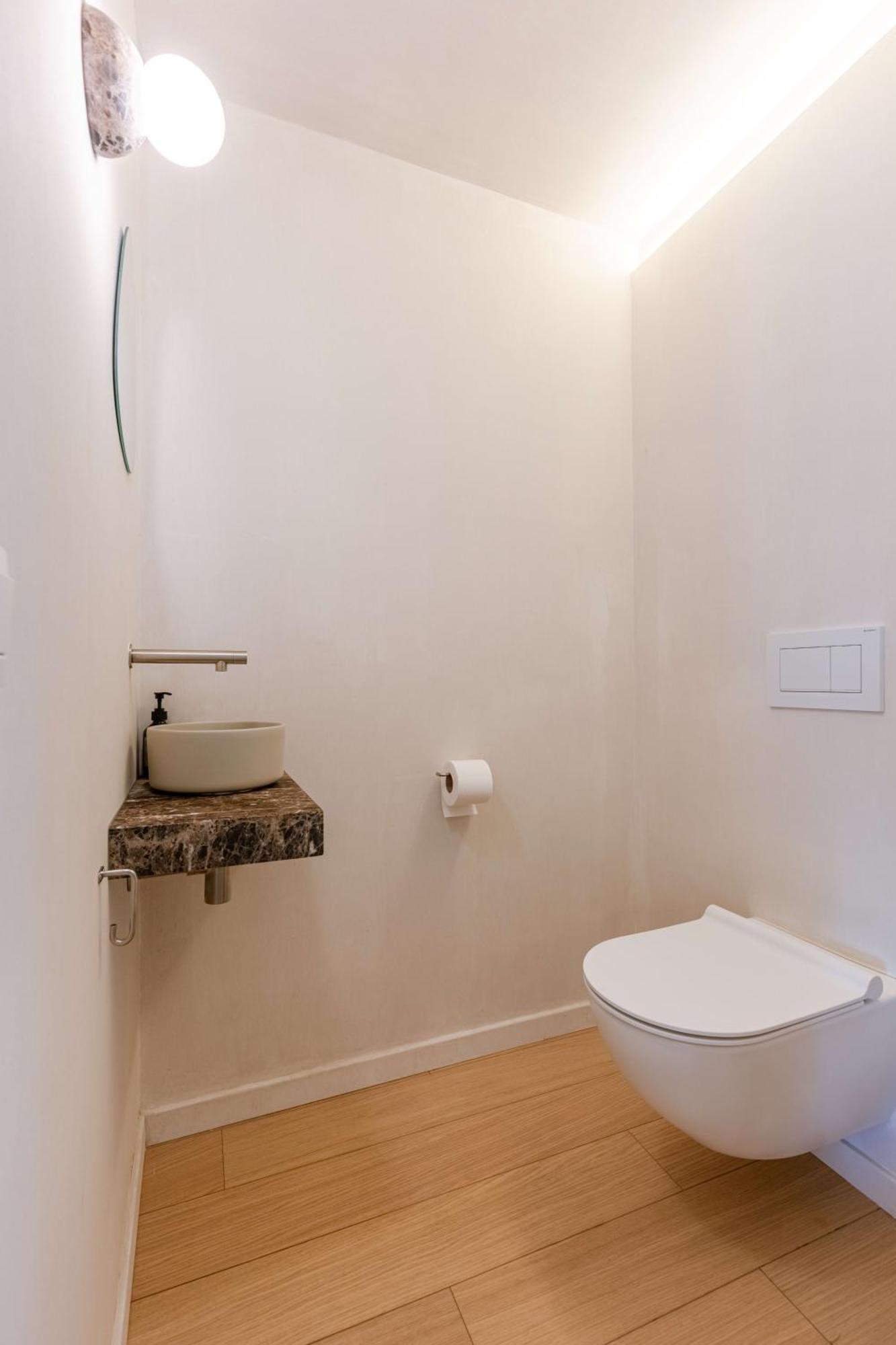 Huswell - Urban Getaway For Two In The Heart Of Antwerpアパートメント エクステリア 写真